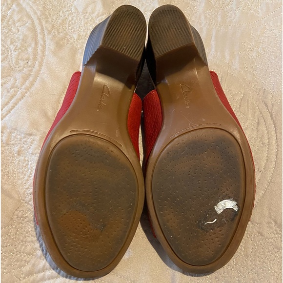 Clarks Deva Bell Suede Open Toe Heeled Sandals in EUC - Picture 8 of 8